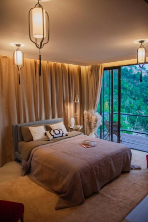Sunset Hilltop Ocean View 2bd House